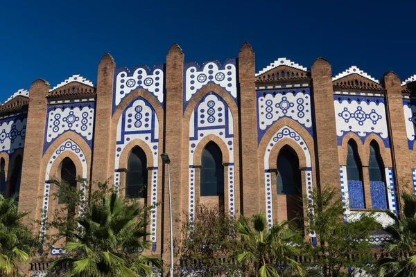 Barcelona Stierkampfarena La monumentale Mosaik Ei Detail in gran via — Stockfoto