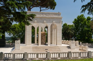 mezarda düşmüş sırasında savunma Roma, İtalya