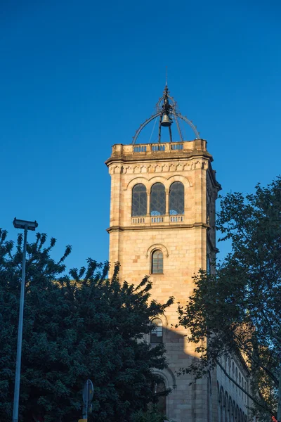 Şehir o büyük mimari ilgi binalar cephe — Stok fotoğraf