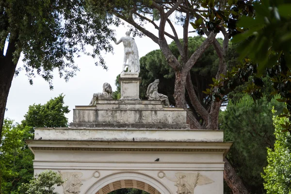 Villa Borgheses trädgård, Rom, Italien — Stockfoto