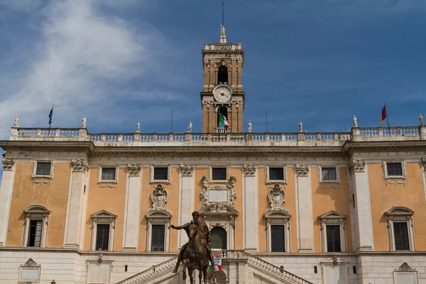 Площадь Кампидольо (Piazza del Campidoglio) в Риме, Италия — стоковое фото