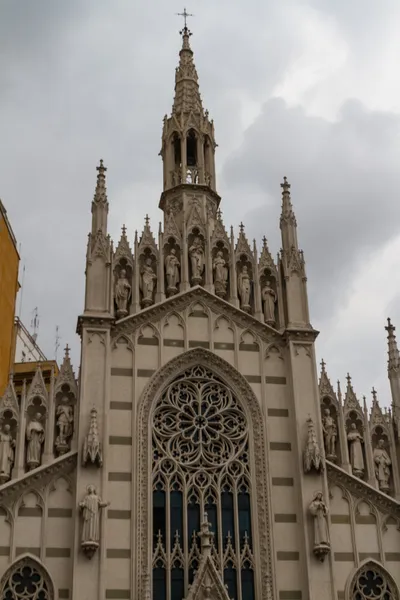 Igreja da Virgem Maria sobre a fundação do Templo de Min — Fotografia de Stock