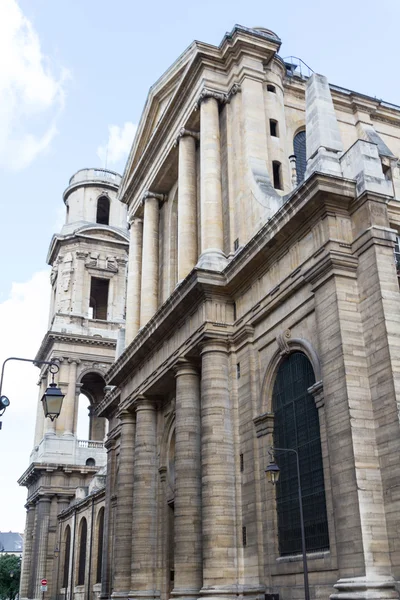 Historická budova v Paříži Francie — Stock fotografie