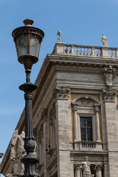 Rom, italien. typische architektonische Details der Altstadt — Stockfoto