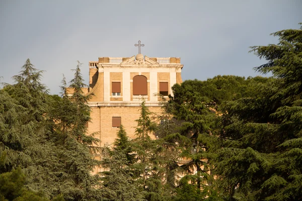 Grande igreja no centro de Roma, Itália . — Fotografia de Stock