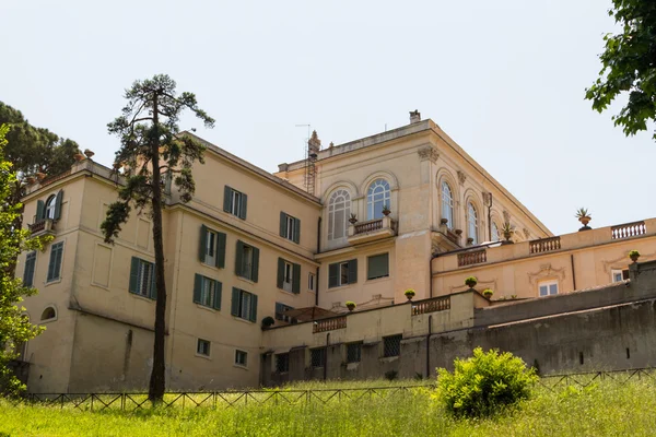 Roma, Italia. Típicos detalles arquitectónicos de la ciudad vieja — Foto de Stock