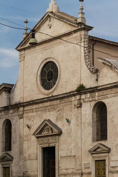 Kostel Santa maria del popolo v Římě — Stock fotografie