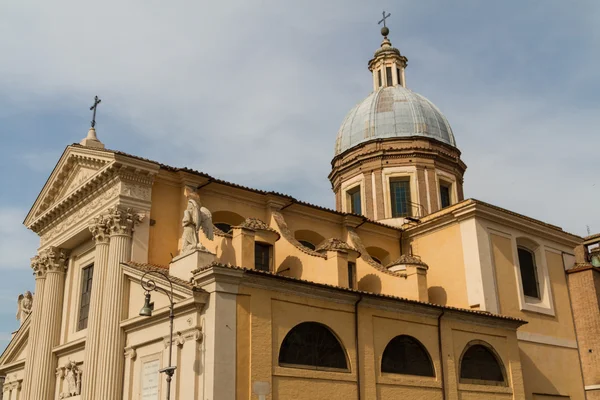Grande igreja no centro de Roma, Itália . — Fotografia de Stock