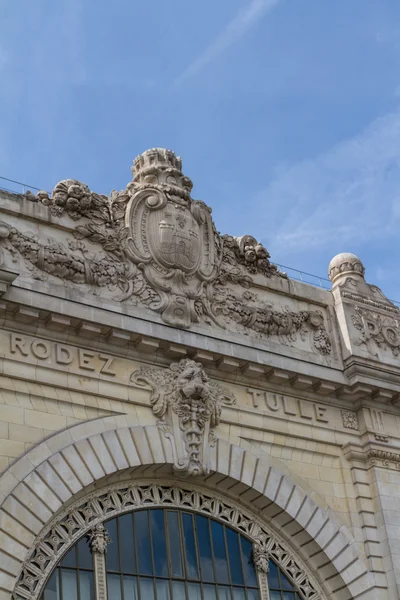 Palazzo storico a Parigi Francia — Foto Stock