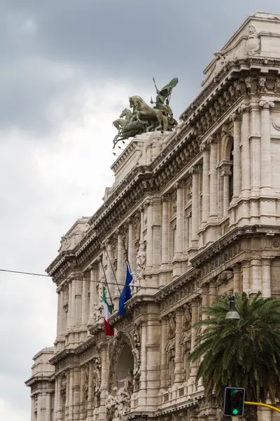 Rome, Italië. typische architectonische details van de oude stad — Stockfoto