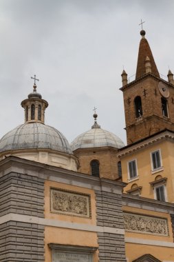 Roma 'daki Piazza del Popolo