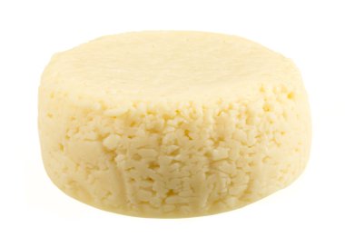 Beyaz arkaplanda izole edilmiş peynir