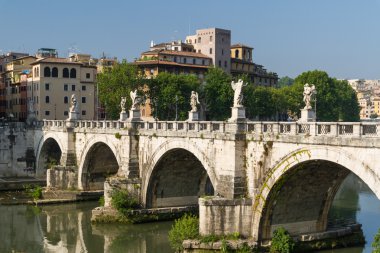 Roma köprüleri