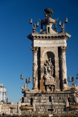 Plaza de espana çeşme arka planda Ulusal Sarayı ile bar