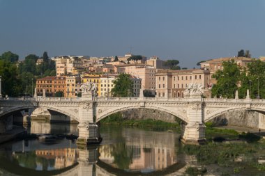 Roma köprüleri