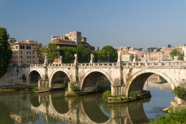 Roma köprüleri