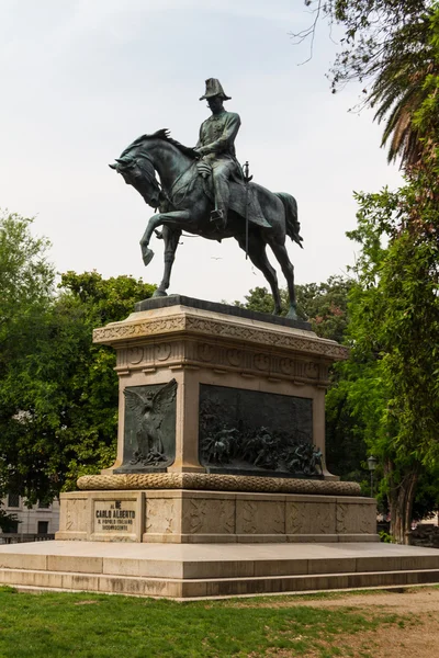 Статуя Carlo Alberto — стокове фото