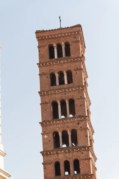Bell tower of basilica dei Santi Giovanni e Paolo in Rome, Italy — Stock Photo, Image