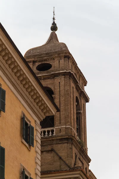 Ρώμη, Ιταλία. τυπικό αρχιτεκτονικές λεπτομέρειες της παλιάς πόλης — Φωτογραφία Αρχείου