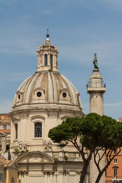 Santisimo Nome di Maria Iglesia de Roma. En Roma. Italia. — Foto de Stock