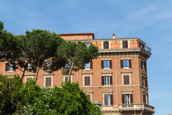 Roma, Italia. Típicos detalles arquitectónicos de la ciudad vieja — Foto de Stock