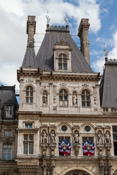Historická budova v Paříži Francie — Stock fotografie