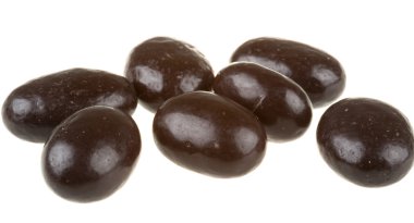çikolata kaplı fındık
