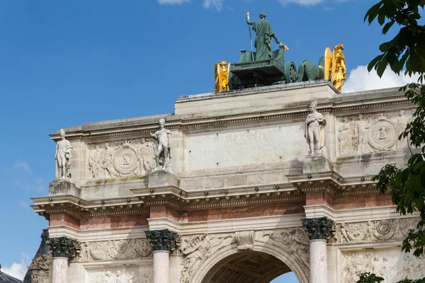 W zabytkowym budynku w Paryżu Francja — Zdjęcie stockowe