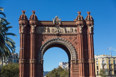 Barcelona arch zafer