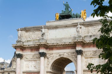 Tarihi bina Paris'te Fransa