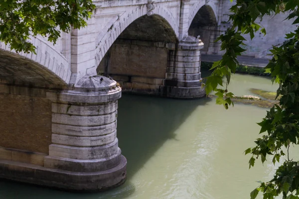 罗马桥梁 — 图库照片
