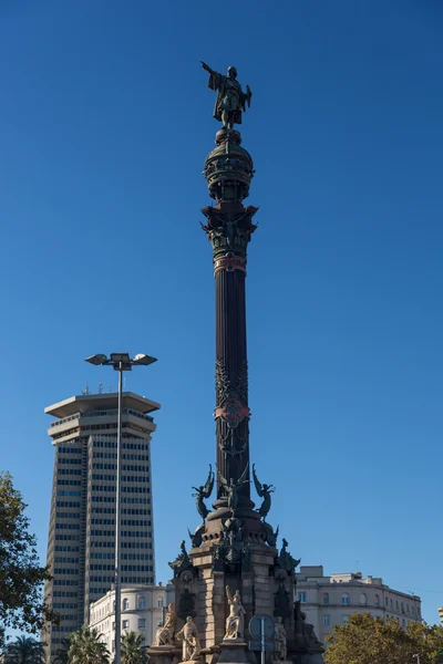 Columbus column on the Barcelona habour, at the end of the famou — Stock Photo, Image