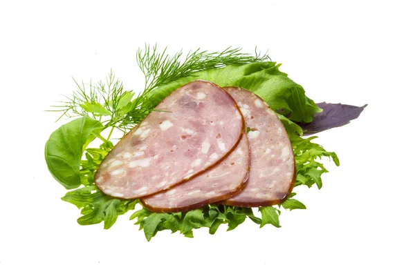 Salsicce con insalata e basilico — Foto Stock