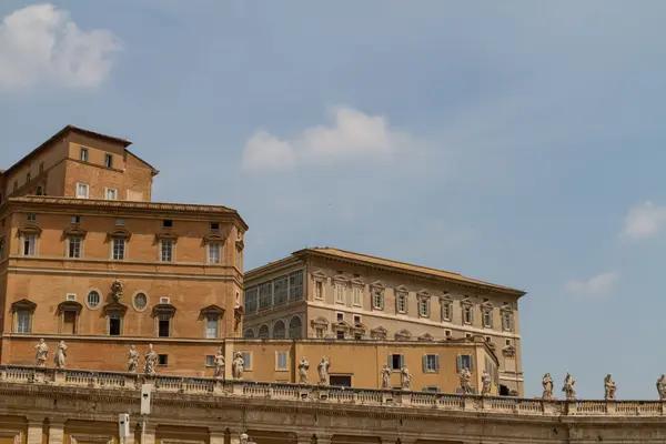 Budovy ve Vatikánu, Svatý stolec v Římě, Itálie. součástí s — Stock fotografie