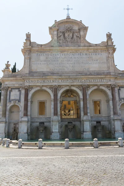 イタリア、ローマ中心地の素晴らしい教会. — ストック写真