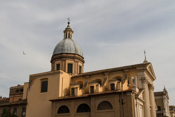 Great church in center of Rome, Italy. — Stock Photo, Image