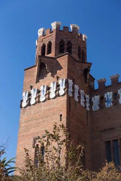 Замок Три Драгона в Барселоне работы Доменека и Монтанера а — стоковое фото