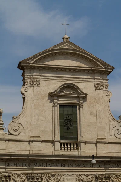 Grande chiesa nel centro di Roma, Italia . — Foto Stock