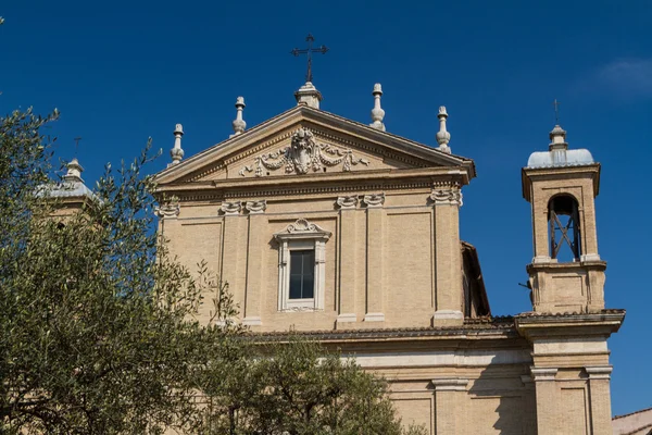 Büyük kilise Merkezi Roma, İtalya. — Stok fotoğraf