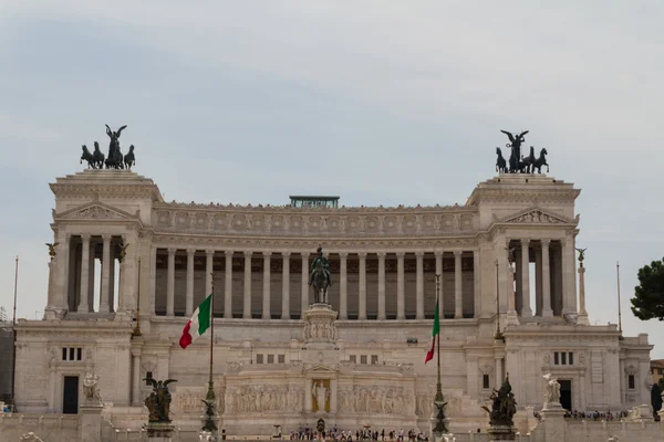 Рим, Национальный памятник королю Виктору Эммануилу II — стоковое фото