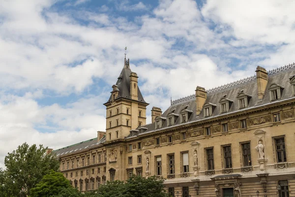 Historic building in Paris France — Stock Photo, Image