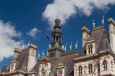 Tarihi bina Paris'te Fransa