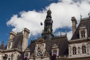 Tarihi bina Paris'te Fransa