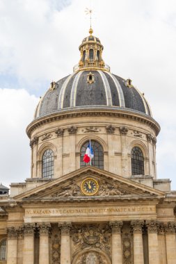 Tarihi bina Paris'te Fransa