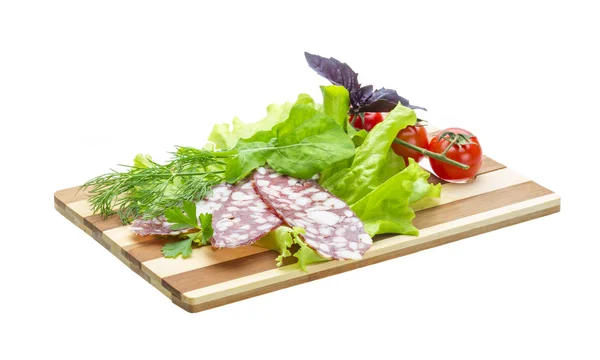 Cârnați cu salată și busuioc — Fotografie, imagine de stoc