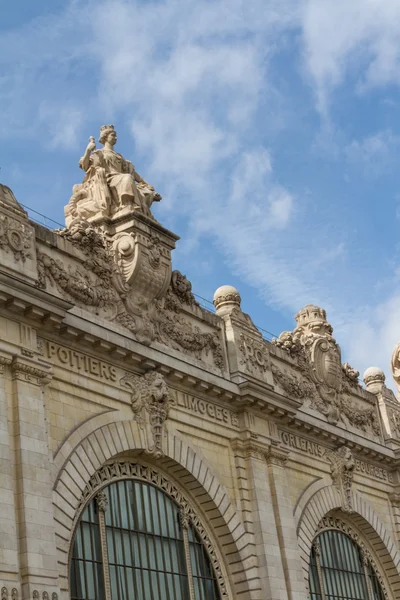 Palazzo storico a Parigi Francia — Foto Stock