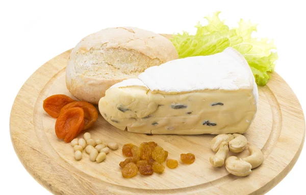 Un pezzo di Brie cheese — Foto Stock