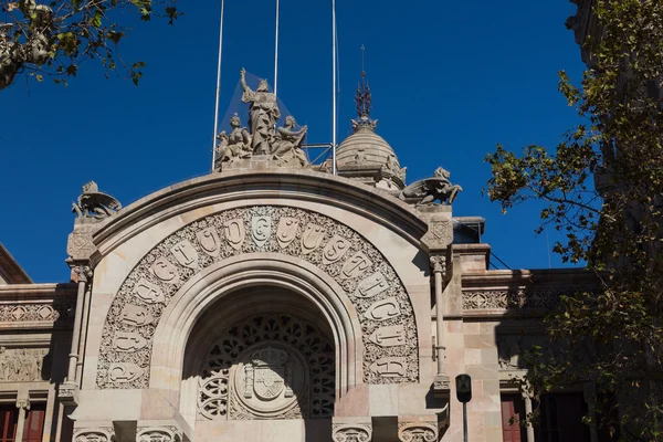 Fachadas de edifícios de grande interesse arquitetônico na cidade o — Fotografia de Stock