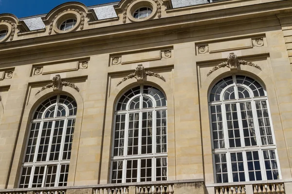 Edificio histórico en París Francia — Foto de Stock