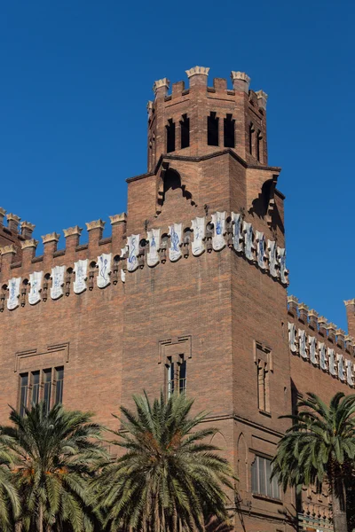 Barcelona ciudadela drei drachenburg von domenech i montaner a — Stockfoto